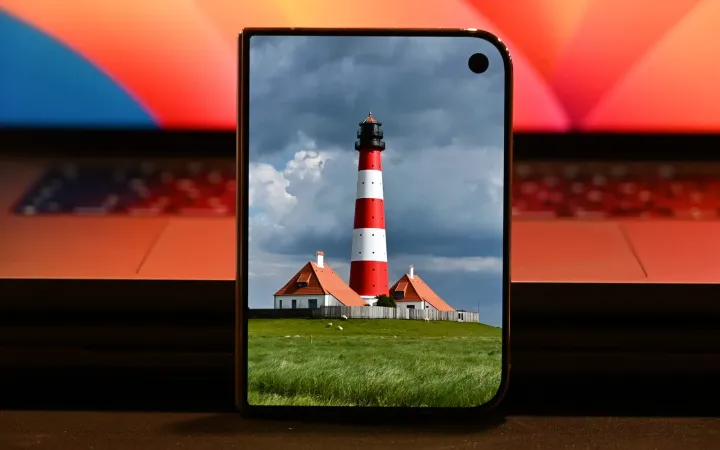 Apple iPhone Duo foldable phone