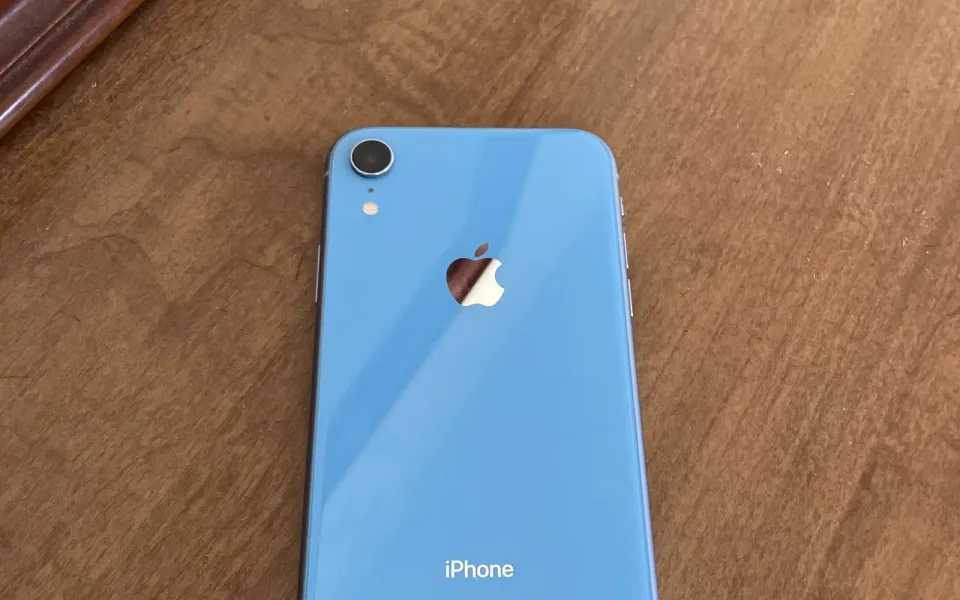 Apple Patches Exploited Bug on iPhone XR and XS